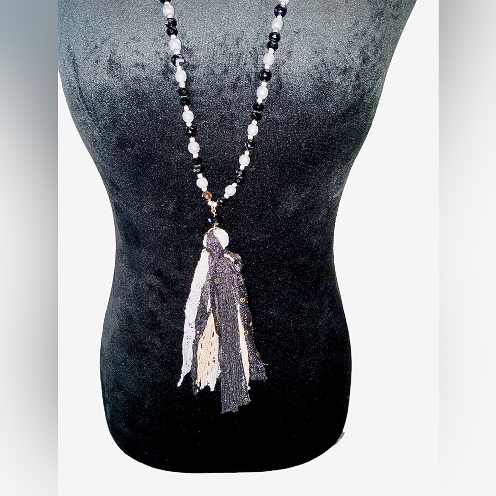 Long Elegant Black Glass & Gray Beaded Necklace With Tassel Detail - Picture 2 of 3